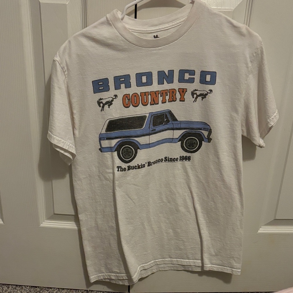 Altar'd State White Tee with Blue and Black Graphic